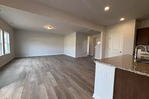 1652 Elk Run Dr, Fayetteville, NC 28312 - Photo 8