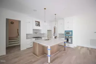 5308 Parkwood Dr, Raleigh, NC 27612 - Photo 6
