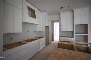 5308 Parkwood Dr, Raleigh, NC 27612 - Photo 4