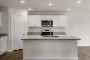 283 Palm Dr, Sanford, NC 27332 - Photo 6