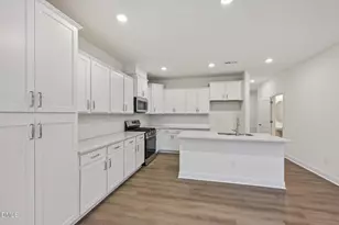 937 Kensley Grv Ln, Fuquay Varina, NC 27526 - Photo 8