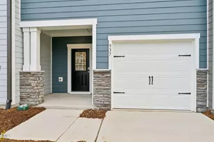 937 Kensley Grv Ln, Fuquay Varina, NC 27526 - Photo 2
