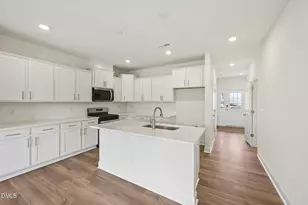 937 Kensley Grv Ln, Fuquay-Varina, NC 27526 - Photo 12