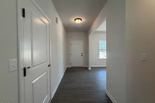 1660 Elk Run Dr, Fayetteville, NC 28312 - Photo 8