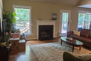 102 Carrousel Ln, Cary, NC 27513 - Photo 4