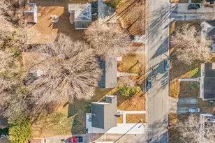 311 W Gilbreath St, Graham, NC 27253 - Photo 20