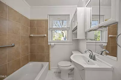 311 W Gilbreath Street, Graham, NC 27253 - Photo 8