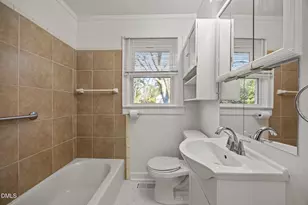 311 W Gilbreath St, Graham, NC 27253 - Photo 8