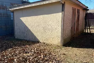 1808 S Clearview Dr, Henderson, NC 27536 - Photo 12