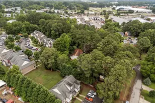 158 Pineland Cir, Raleigh, NC 27606 - Photo 28
