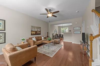 158 Pineland Circle, Raleigh, NC 27606 - Photo 4