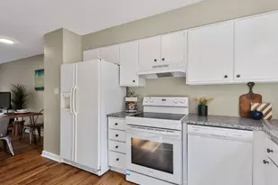 113 Weatherstone Dr, Chapel Hill, NC 27514 - Photo 4