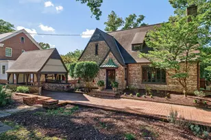 2427 Glenwood Ave, Raleigh, NC 27608 - Photo 2