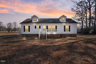 201 Mason Dr, Erwin, NC 28339 - Photo 2