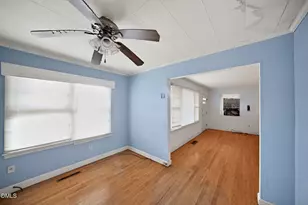 803 W Church St, Williamston, NC 27892 - Photo 4