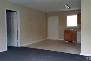 3127 Woods Pl, Raleigh, NC 27607 - Photo 4