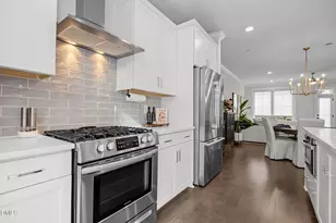 401 Bryan Pointe Dr, Raleigh, NC 27608 - Photo 16