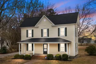 230 Chavasse Ave, Henderson, NC 27536 - Photo 1