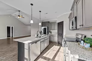 45 Watersedge Ln, Smithfield, NC 27577 - Photo 8