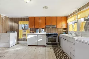 209 Price St, Pine Level, NC 27576 - Photo 14