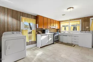 209 Price St, Pine Level, NC 27576 - Photo 16