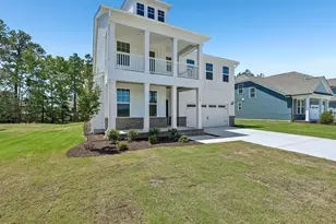 1409 Green Cypress Dr, Zebulon, NC 27597 - Photo 2