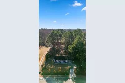 912 E Sanders Street, Four Oaks, NC 27524 - Photo 4