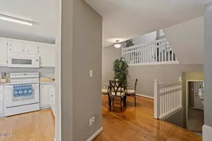 100 Hunting Chase, Cary, NC 27513 - Photo 10
