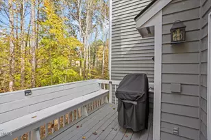 100 Hunting Chase, Cary, NC 27513 - Photo 8