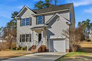 2207 Sunlit Ln, Raleigh, NC 27604 - Photo 2