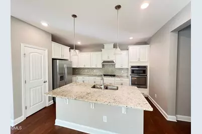 1606 Cary Reserve Drive, Cary, NC 27519 - Photo 4