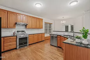 9109 Club Hill Dr, Raleigh, NC 27617 - Photo 12