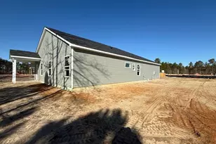 35 Utah Ct, Spring Lake, NC 28390 - Photo 4