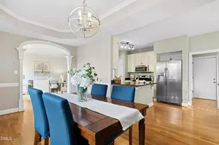 209 Weatherbend Ct, Holly Springs, NC 27540 - Photo 8