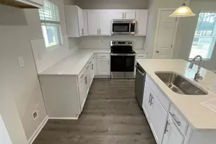 1012 Peony Ln, Youngsville, NC 27596 - Photo 4