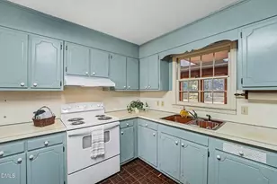 1200 Fairlane Rd, Cary, NC 27511 - Photo 14