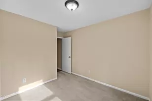 303 Trappers Run Dr, Cary, NC 27513 - Photo 32