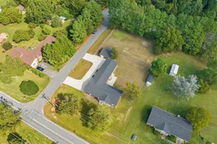 6501 Rock Service Station Rd, Raleigh, NC 27603 - Photo 4