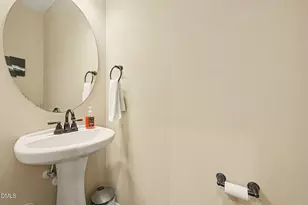 106 Kiley St, Chapel Hill, NC 27516 - Photo 10