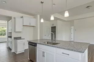 553 Hipwood Dr, Zebulon, NC 27597 - Photo 6