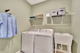 10033 Secluded Gdn Dr, Apex, NC 27523 - Photo 32