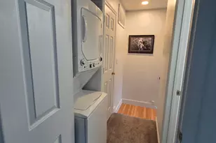 1416 Barton Pl Dr, Raleigh, NC 27608 - Photo 16