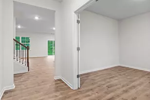 1388 Lansdowne Dr, Mebane, NC 27302 - Photo 2