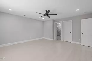 3513 Brook Dr, Raleigh, NC 27609 - Photo 32