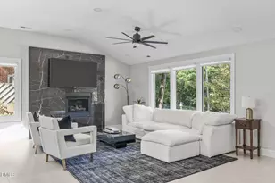 3513 Brook Dr, Raleigh, NC 27609 - Photo 6