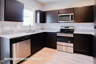 525 Outlook Pl, Clayton, NC 27520 - Photo 2