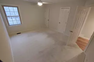 126 Milford Ct, Cary, NC 27511 - Photo 14