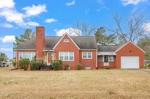629 E Main St, Clayton, NC 27520 - Photo 1