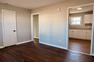 910 E Divine St, Dunn, NC 28334 - Photo 20