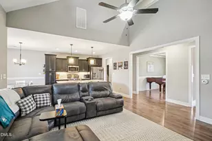 191 Belmont Farms Dr, Benson, NC 27504 - Photo 12